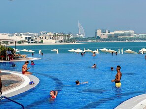 2 outdoor pools