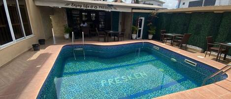 Piscine extérieure
