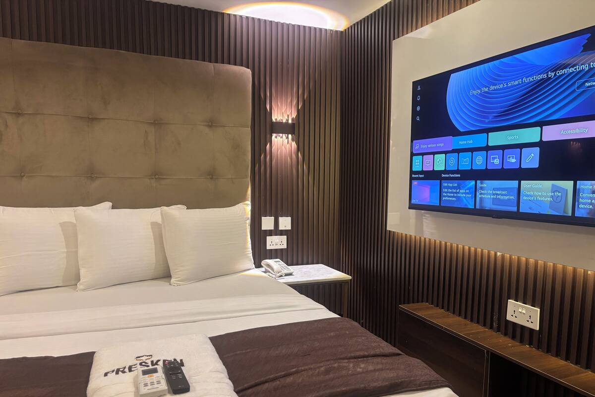 Executive Room | Free WiFi