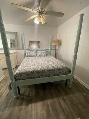 1 bedroom, desk, iron/ironing board, travel cot