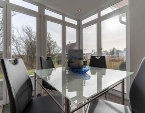 Apartment | Dining - Komfortable Ferienwohnung in St.peter Ording (St. Peter-Ording)