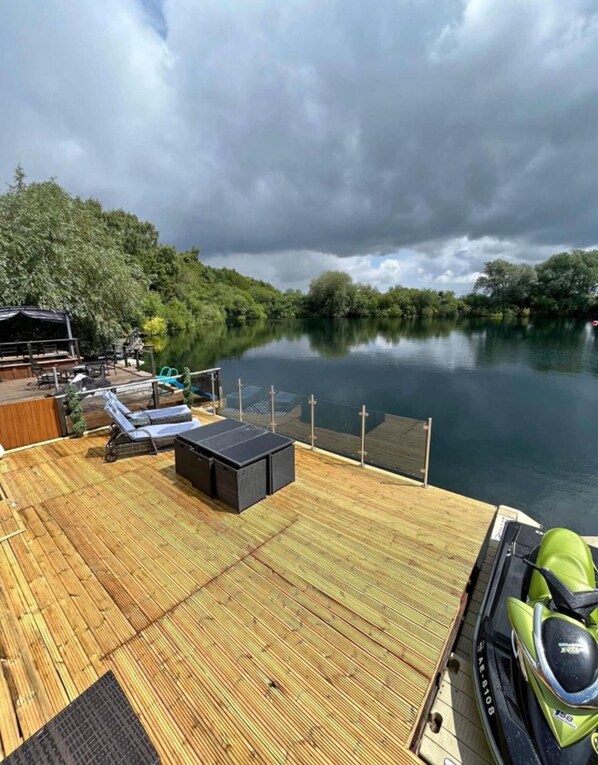 Cabin | Property grounds - Tattershall Lakeside Lodge - Tranquil Retreat (Lincoln)