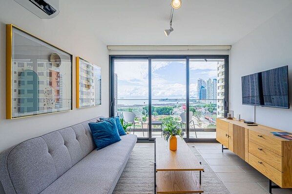 Apartment | 1 bedroom, Internet - w Majestic 1BR w Stunning Balcony View (Panama City)