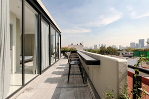 3 bedrooms, Internet - w Prestigious 3BR w Terrace in Polanco (Mexico City)