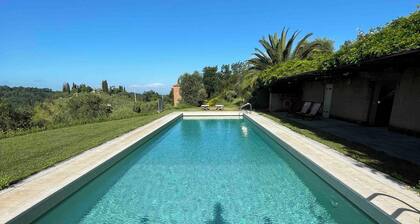 Villa in Palaia with stunning views and unique setting, 3 bedrooms (sleep 6)