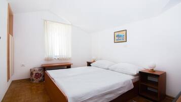 Family Apartment, 2 Bedrooms, Sea View, Beachside | 2 bedrooms, soundproofing, free WiFi