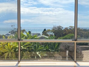 Interior - Bayview Bliss - Beautiful sea views! close to playground and beach! (Point Turton)