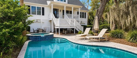 Beheizter Pool