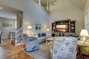 TV connectée, table de tennis de table