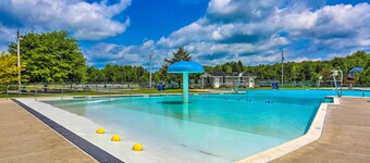 Home w/ Hot Tub & Arrowhead Lake Community Perks!