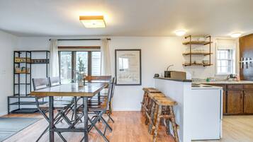 House (1 Bedroom) | Interior