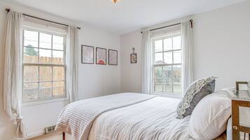 House (1 Bedroom) | Interior