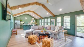 House (2 Bedrooms) | Front of property