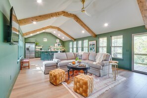 House (2 Bedrooms) | Front of property