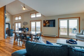 Talo (5 Bedrooms) | Sisätilat