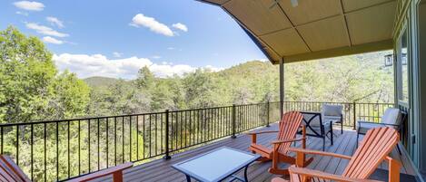 House (4 Bedrooms) | Front of property