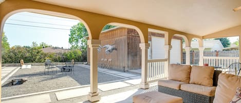 House (2 Bedrooms) | Interior