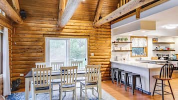Rumah (4 Bedrooms) | Interior