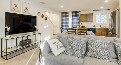 16 Mi to Louisville: Pet-friendly Getaway!