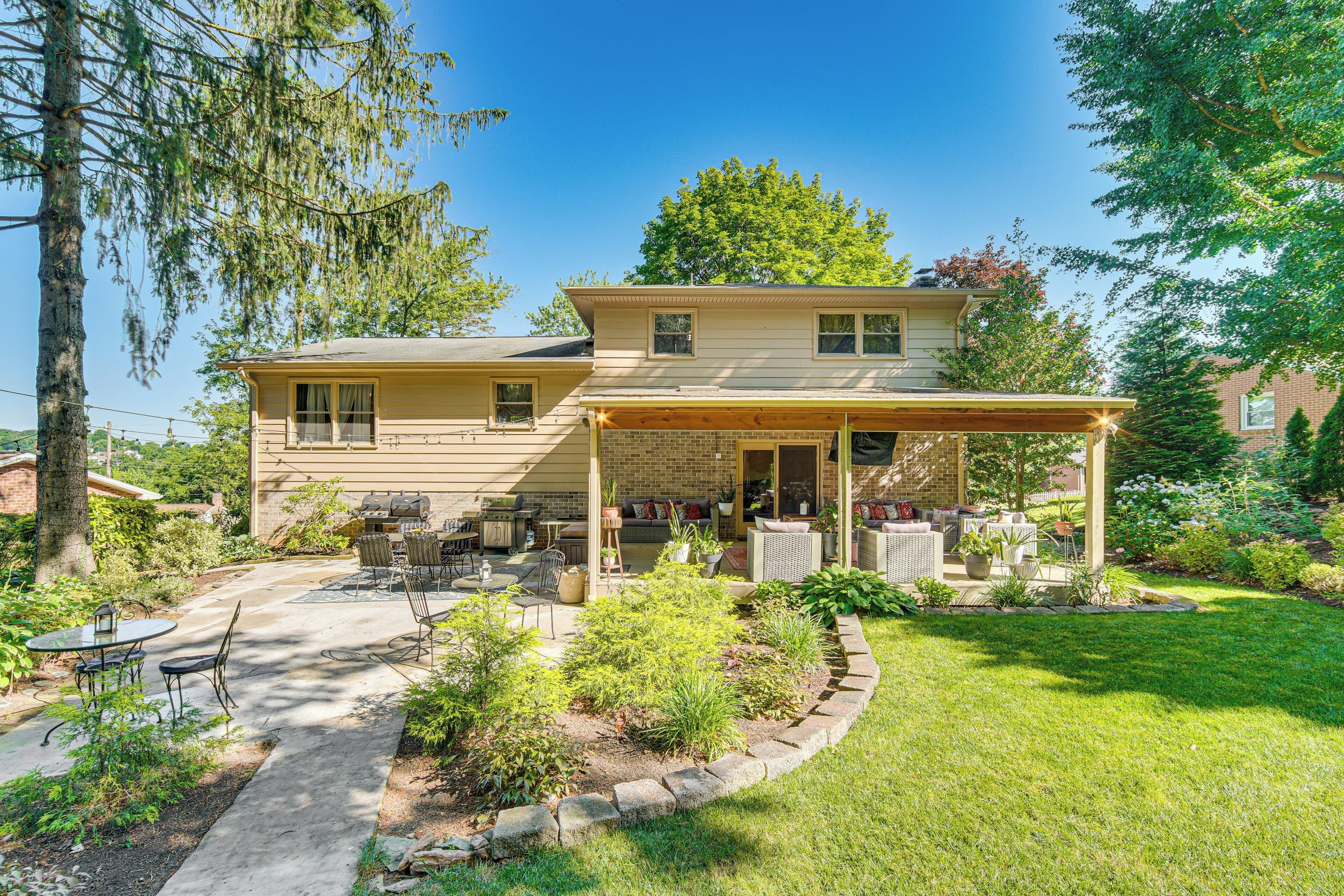 House (4 Bedrooms) | Front of property