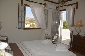 4 chambres, fer et planche Ă repasser, Wi-Fi, draps fournis
