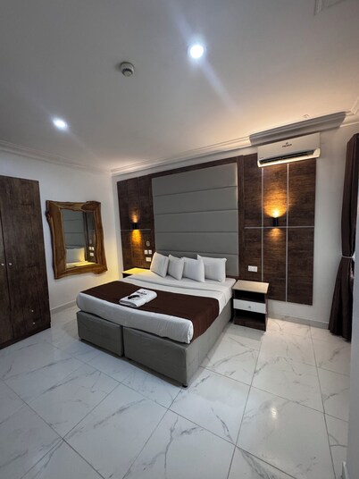 Presken White House Micheal Olawale