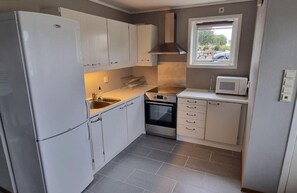 Private kitchen - Quiet apartment on a farm, close to the cost line (Rogaland)
