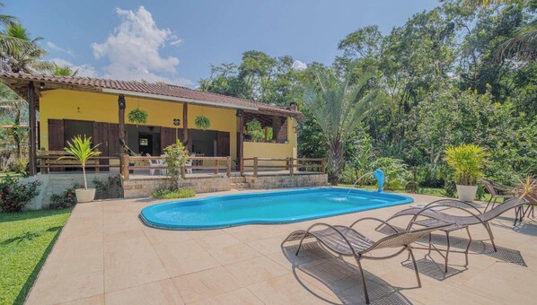 Pool - Casa em Paraty com Piscina e Churrasqueira (Paraty)