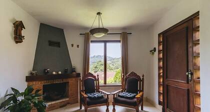 Casa em Campos do Jordão com Lareira