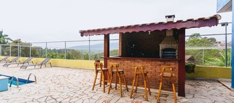 Chácara em Mairiporã com Área Gourmet e Piscina