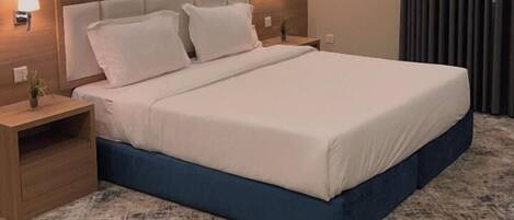 Soundproofing, iron/ironing board, WiFi