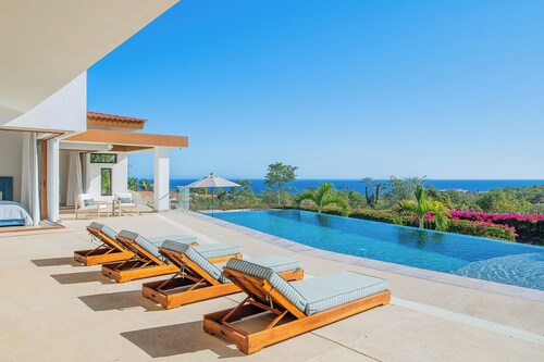 Casa Primavera: Private 8BR/8BA in PLC—Free Breakfast + Concierge Credit