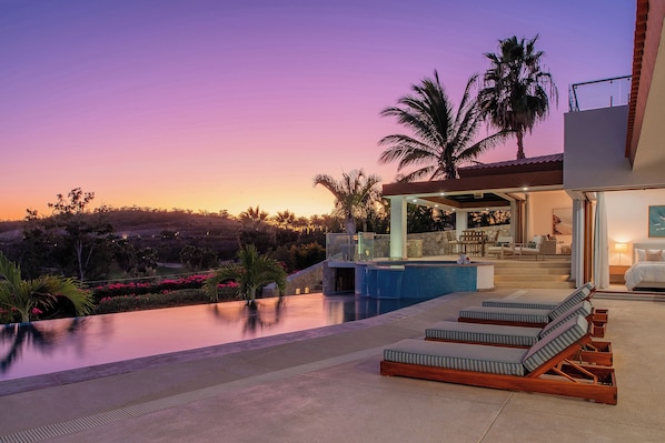 Outdoor pool, a heated pool