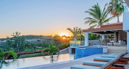 Casa Primavera - Private 8BR/8BA, Luxury Golf & Ocean Vistas in Puerto Los Cabos