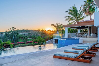 Casa Primavera - Private 8BR/8BA, Luxury Golf & Ocean Vistas in Puerto Los Cabos