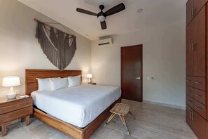 3 habitaciones, tabla de planchar con plancha, wifi y ropa de cama 