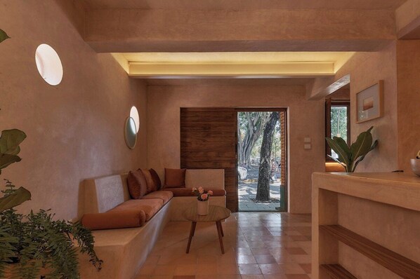 Interior - Beige Jardin Conzatti Centro Diseno AC (Oaxaca de Juárez)