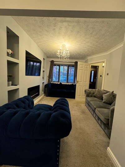 Cozy Rochdale Retreat for Families and Couples