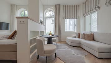 Apartment 6 | Area soggiorno