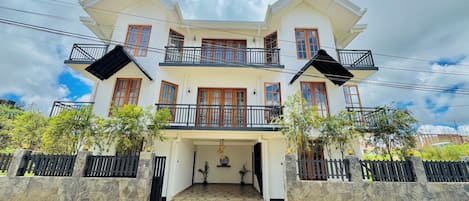 Façade de lâhĂ©bergement