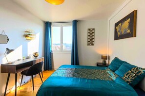 4 bedrooms, iron/ironing board, WiFi, bed sheets - CHARMING, SPACIOUS, FAMILY-FRIENDLY T5 (Coulaines)