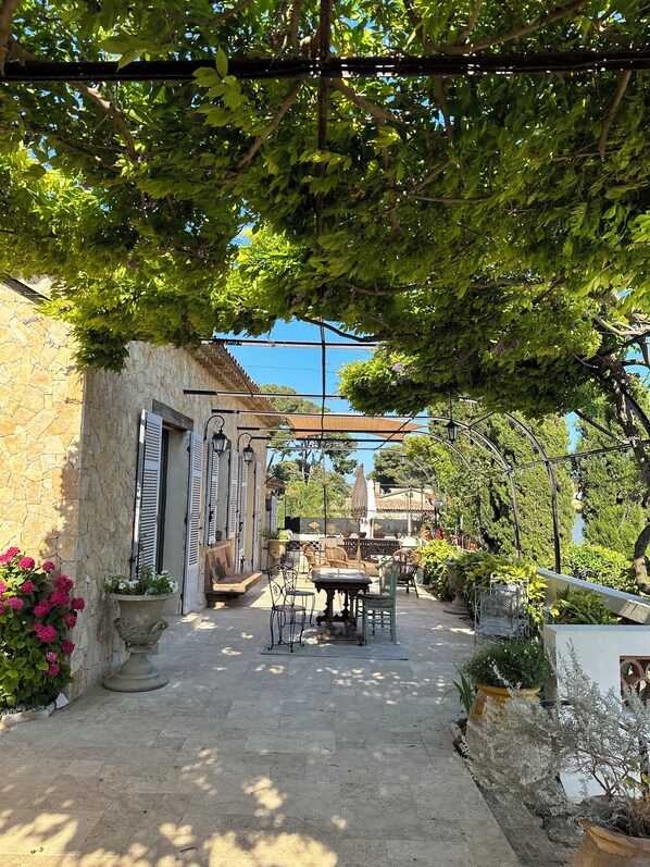 Restauration extérieure