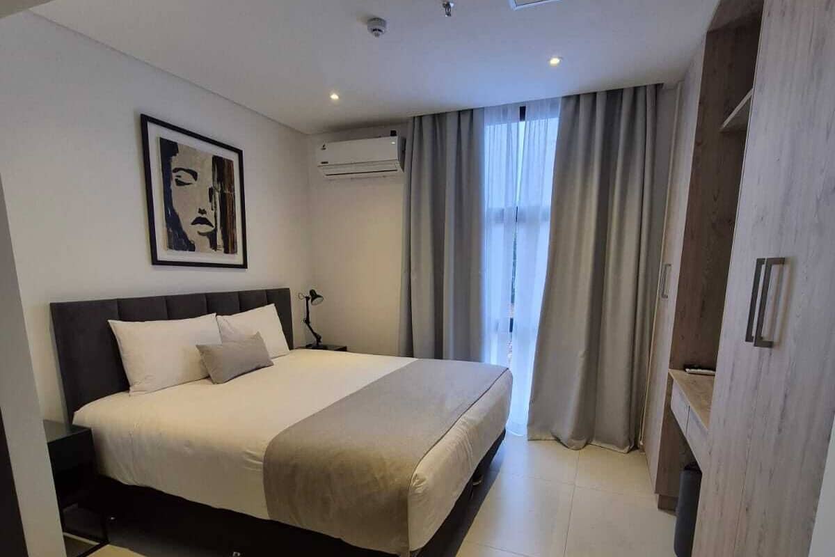 Comfort Suite, 2 Bedrooms, Mobility Accessible, Balcony
