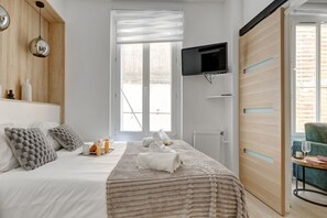 1 bedroom, iron/ironing board, Internet, bed sheets