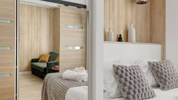 1 bedroom, iron/ironing board, Internet, bed sheets