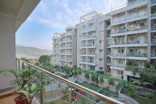 Amalia House || Family-sized condo with cozy modern interiors