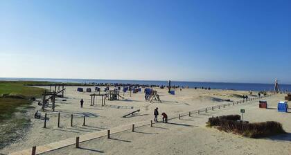 Haus in Ostfriesland mit Garten
