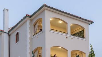 Biệt thự | 5 phòng ngủ, phòng cách âm