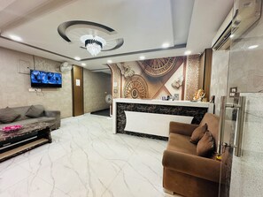 Interior detail - Hotel S R Palace Unit BY Urban Luxury (New Delhi)