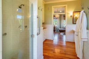 Eco-friendly toiletries, hair dryer, towels
